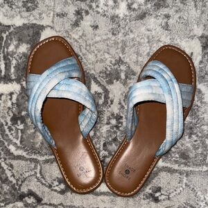 Shade & Shore Women's Blue and Brown Crisscross Sandals